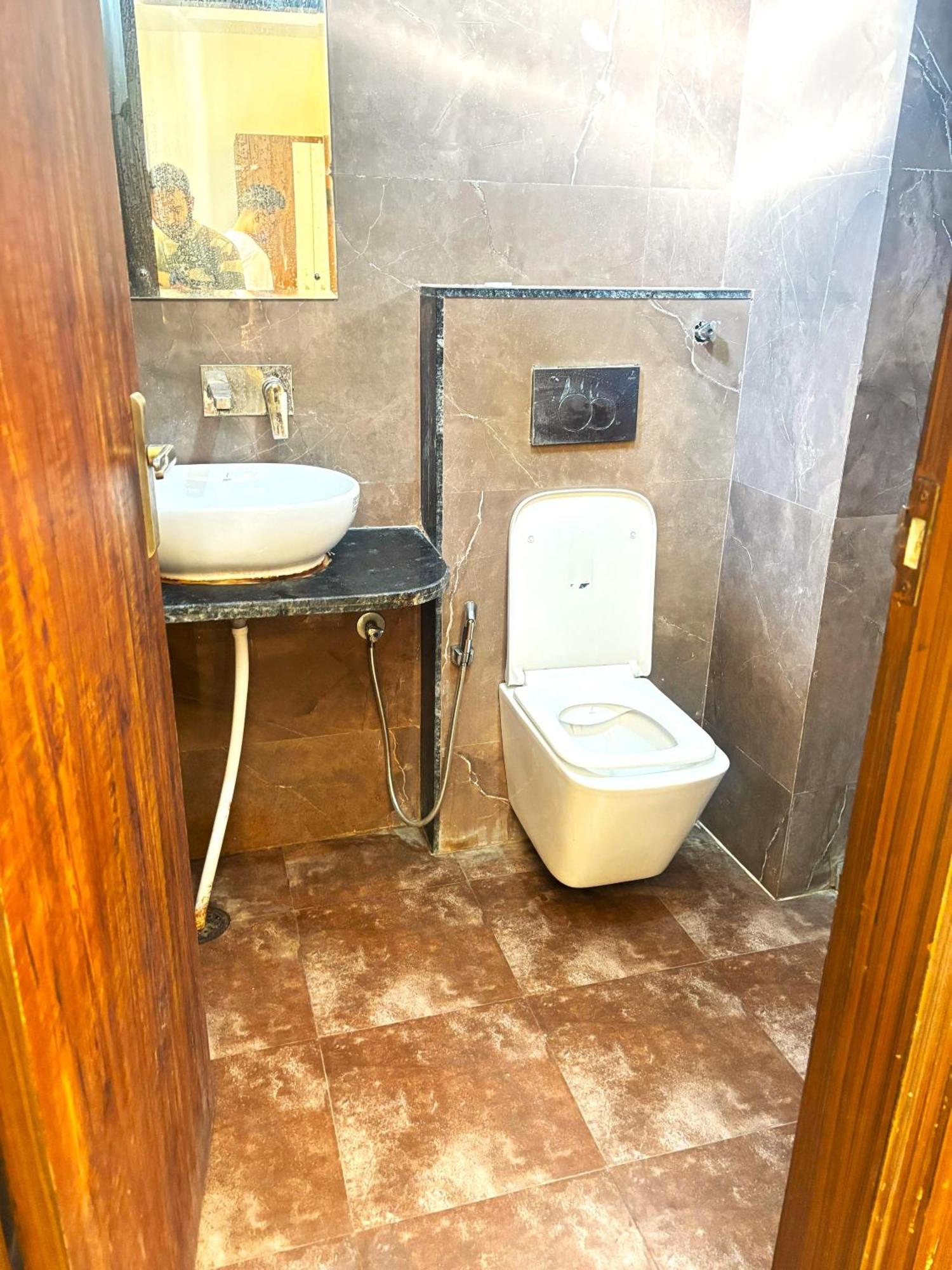 Hotel Hari Inn Τζαϊπούρ Δωμάτιο φωτογραφία