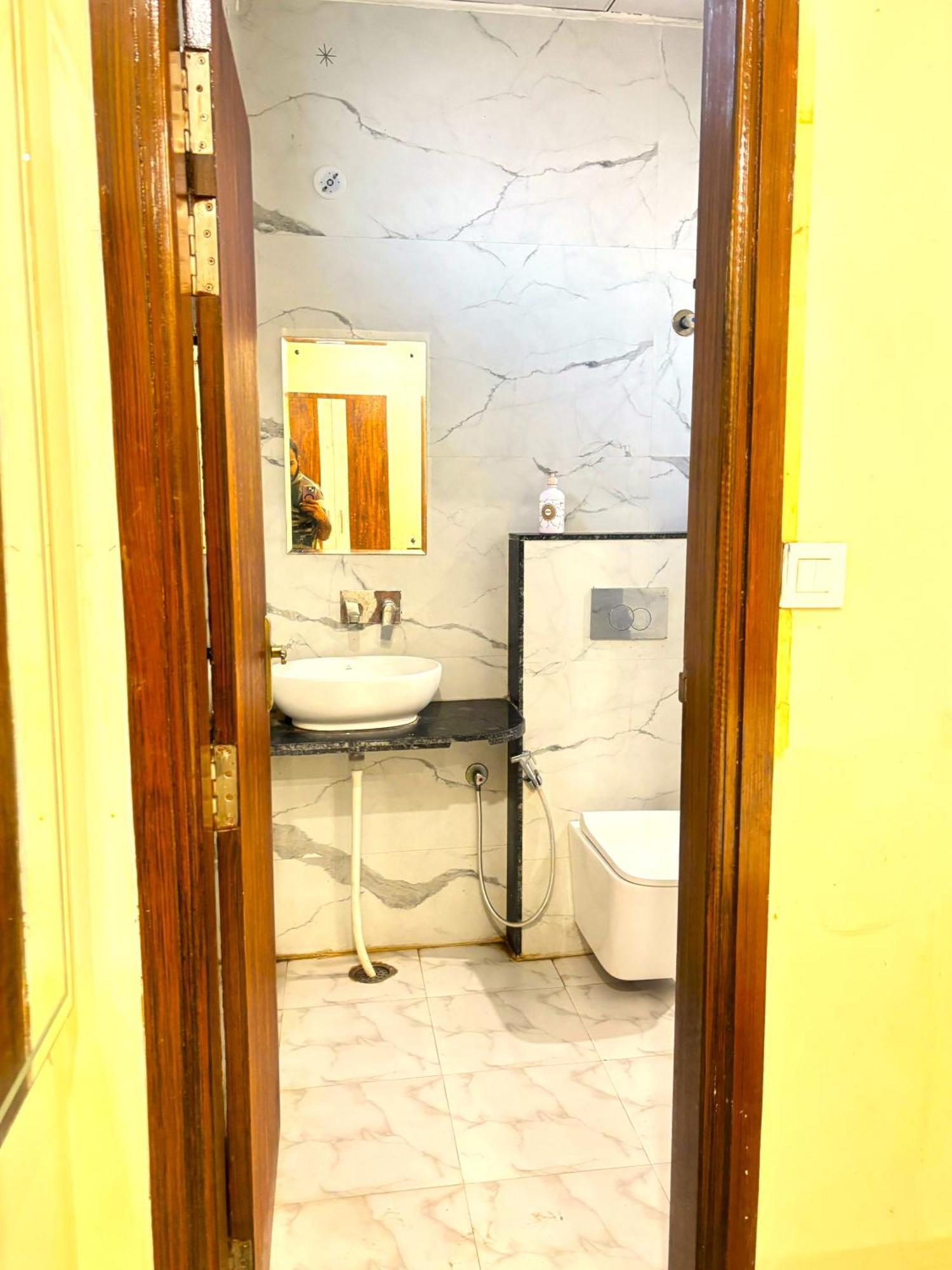 Hotel Hari Inn Τζαϊπούρ Δωμάτιο φωτογραφία