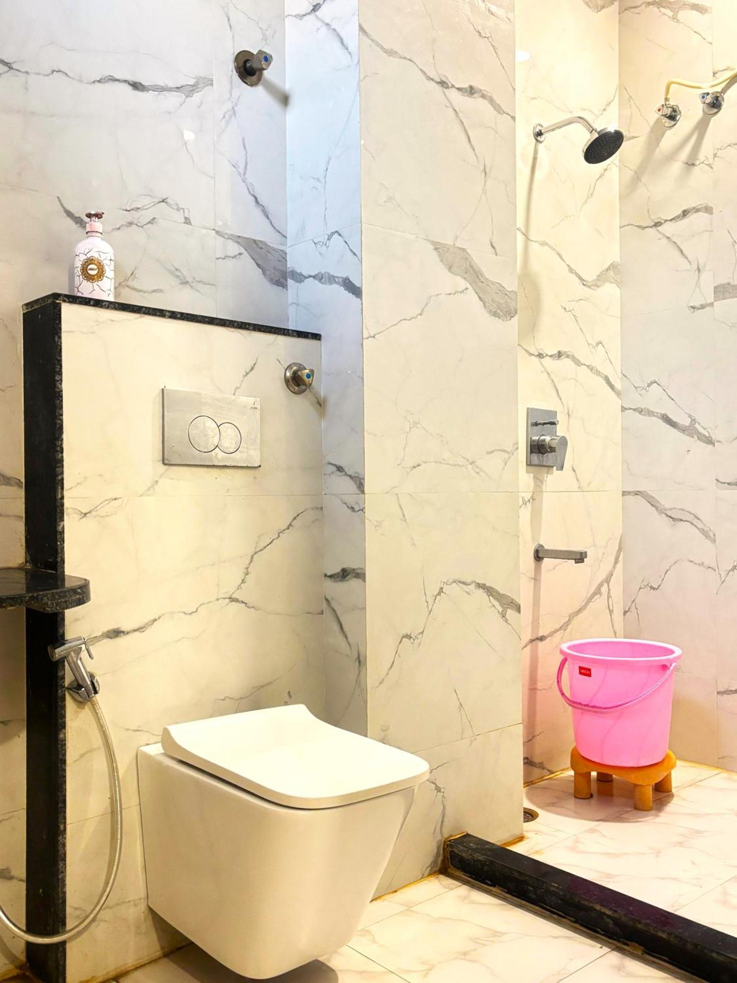 Hotel Hari Inn Τζαϊπούρ Δωμάτιο φωτογραφία